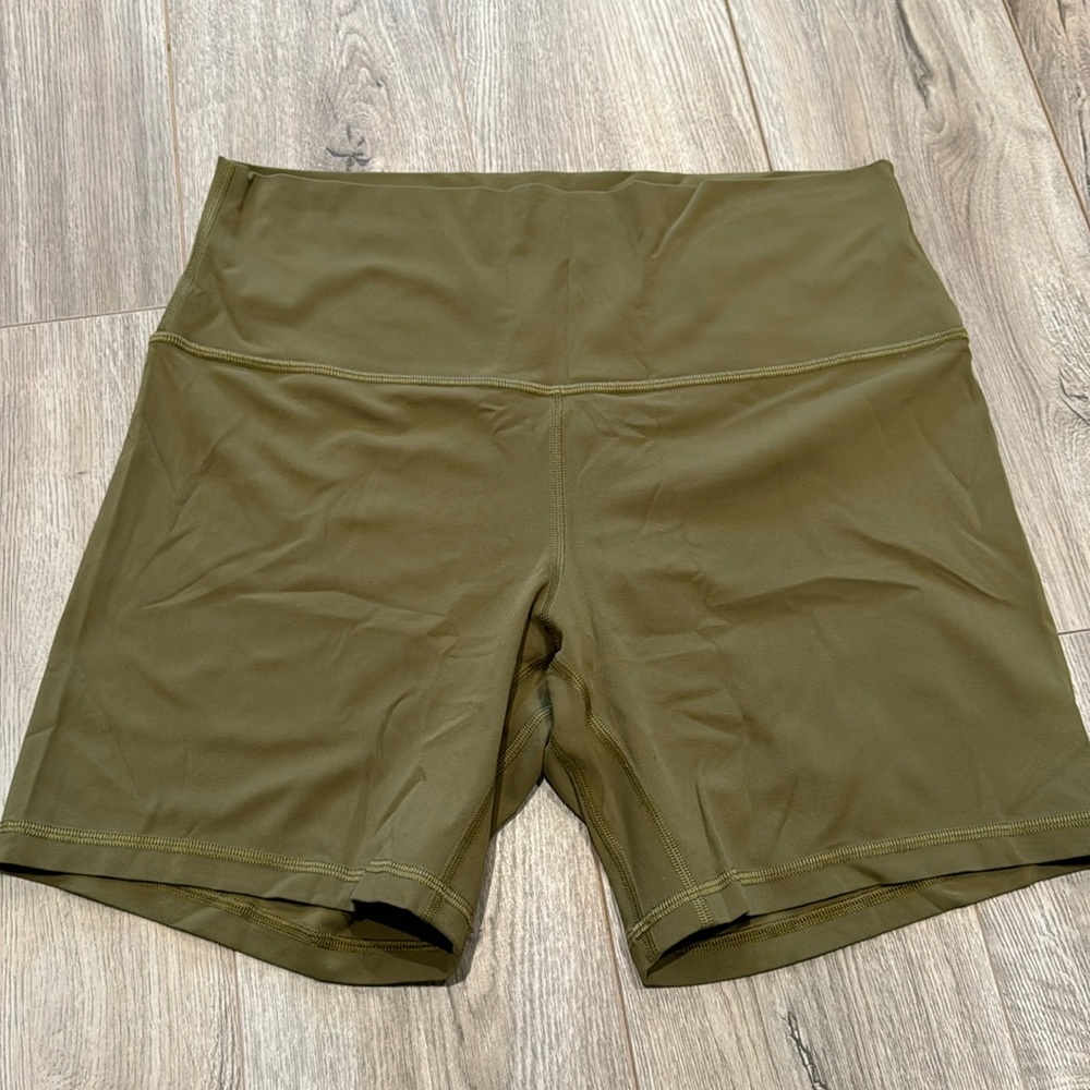 Lululemon green align shorts 6”